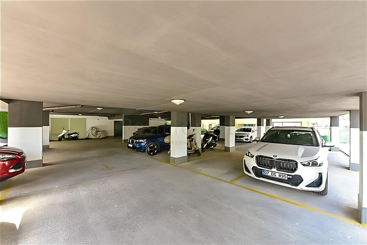 Wohnung 2+1 mit separater Küche 50 Meter vom Meer entfernt im Zentrum von Alanya