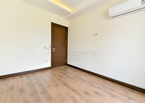 Wohnung 2+1 mit separater Küche 50 Meter vom Meer entfernt im Zentrum von Alanya