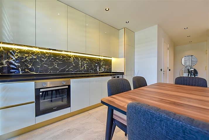 Penthouse 2+1 in einem neuen Komplex im Stadtteil Oba, 350 m vom Meer entfernt