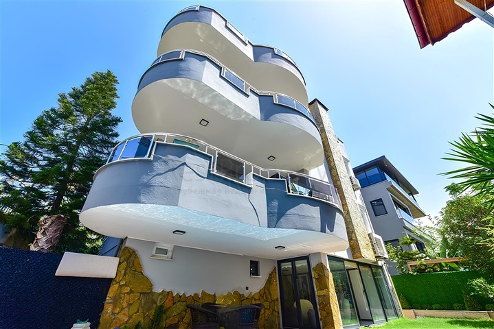 Geräumige Villa in Mahmutlar ist die perfekte Wahl für eine große Familie