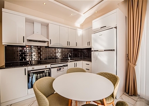 Zweizimmerwohnung in einem neuen Komplex im Zentrum von Alanya