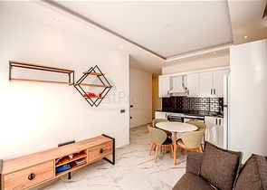 Zweizimmerwohnung in einem neuen Komplex im Zentrum von Alanya