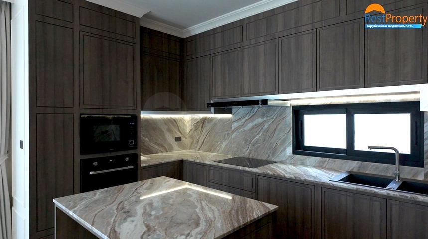 Villen im mediterranen Stil auf Bang Tao