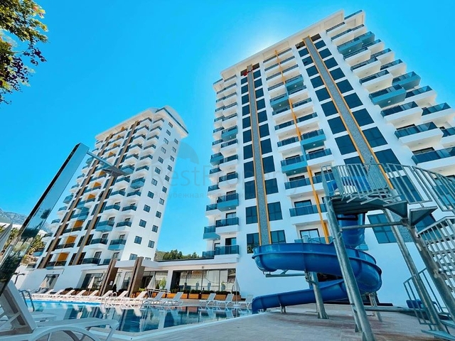 1+1 Wohnung in einem neuen Komplex im Stadtteil Mahmutlar