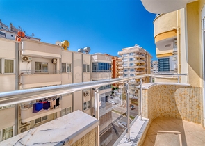 Geräumige 2+1-Wohnung in Mahmutlar