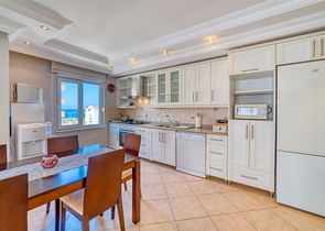 Geräumige 2+1-Wohnung in Mahmutlar