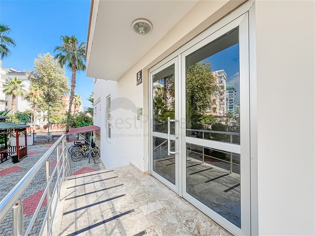 1+1 Wohnung im Stadtteil Mahmutlar, 250 m vom Meer entfernt