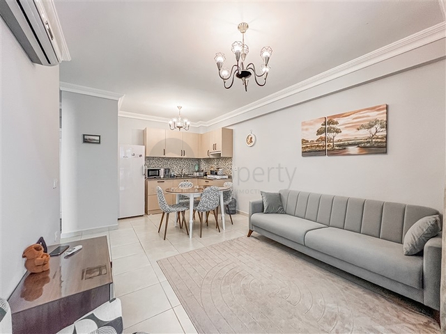 1+1 Wohnung im Stadtteil Mahmutlar, 250 m vom Meer entfernt