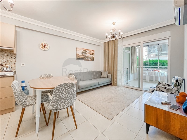 1+1 Wohnung im Stadtteil Mahmutlar, 250 m vom Meer entfernt