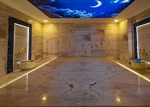 Möblierte 2+1-Wohnung in einem neuen Komplex im Stadtteil Kargicak