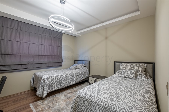 Wohnung 2+1 50 m vom Meer entfernt im Stadtteil Kargicak