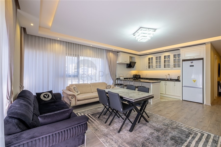 Wohnung 2+1 50 m vom Meer entfernt im Stadtteil Kargicak