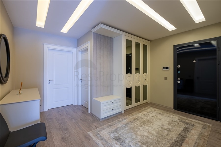 Wohnung 2+1 50 m vom Meer entfernt im Stadtteil Kargicak