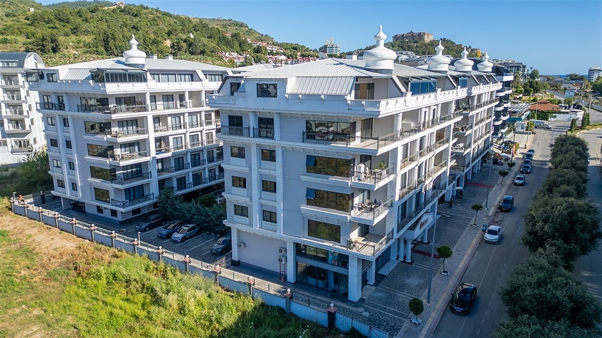 Wohnung 2+1 50 m vom Meer entfernt im Stadtteil Kargicak