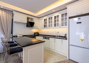 Wohnung 2+1 50 m vom Meer entfernt im Stadtteil Kargicak