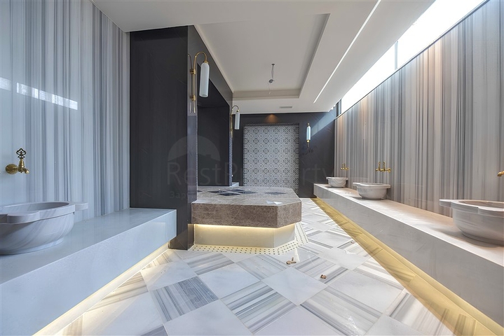 Penthouse mit drei Schlafzimmern in einem neuen Komplex mit Meerblick