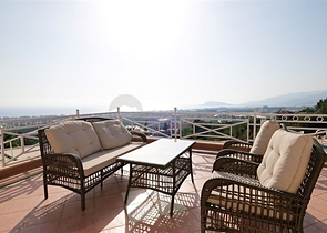 Private Villa umgeben von Natur in Kestel