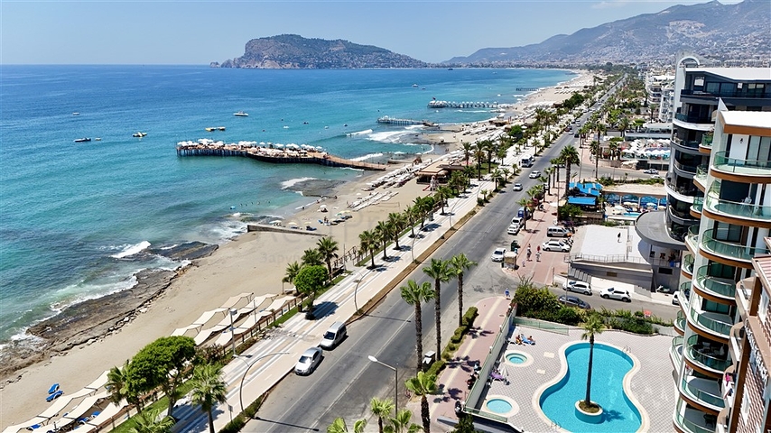 Schicke 3+1-Wohnung mit Meerblick