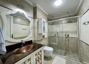 Schicke 3+1-Wohnung mit Meerblick