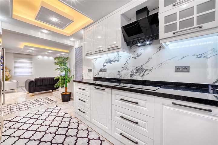 Die luxuriöse Villa ist die perfekte Kombination aus Natur und modernem Komfort