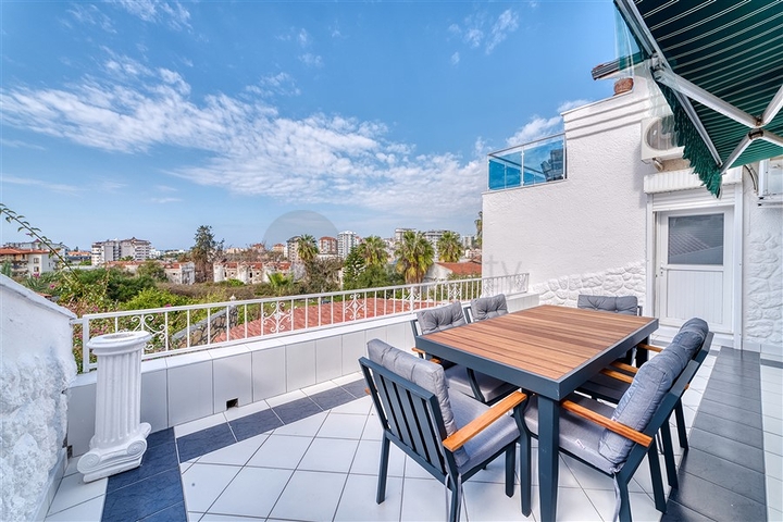 Die luxuriöse Villa ist die perfekte Kombination aus Natur und modernem Komfort