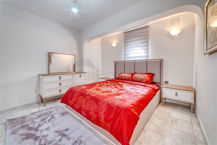 Die luxuriöse Villa ist die perfekte Kombination aus Natur und modernem Komfort