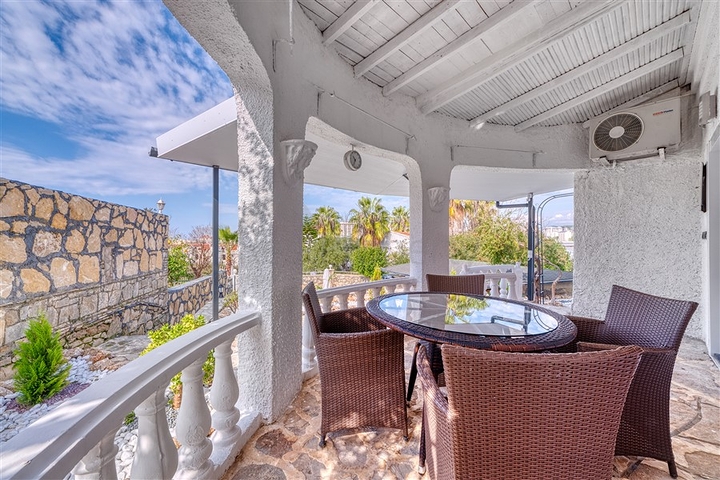 Die luxuriöse Villa ist die perfekte Kombination aus Natur und modernem Komfort