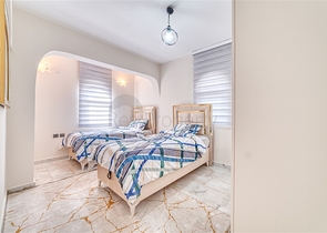 Die luxuriöse Villa ist die perfekte Kombination aus Natur und modernem Komfort