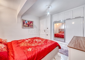 Die luxuriöse Villa ist die perfekte Kombination aus Natur und modernem Komfort