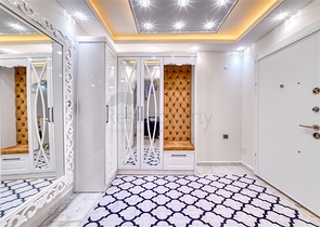 Die luxuriöse Villa ist die perfekte Kombination aus Natur und modernem Komfort