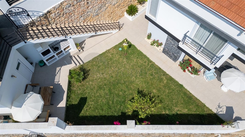 Ideales Haus am Meer: Exklusive Villa im beliebten Viertel Oba