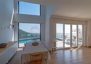 Ideales Haus am Meer: Exklusive Villa im beliebten Viertel Oba