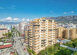 2+1 Wohnung mit Meerblick im Stadtteil Mahmutlar