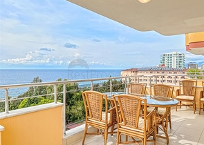 2+1 Wohnung mit Meerblick im Stadtteil Mahmutlar