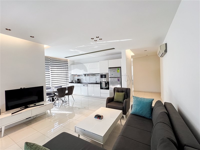 Wohnung 2+1 im Viertel Oba, 100 Meter vom Meer entfernt