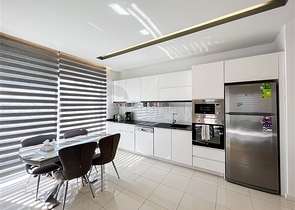 Wohnung 2+1 im Viertel Oba, 100 Meter vom Meer entfernt