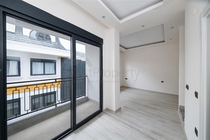 Penthouse 3+1 in einem neuen Komplex im Zentrum von Alanya