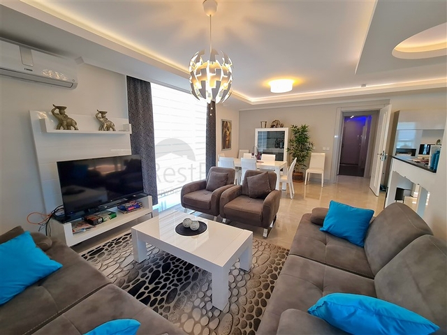 Geräumige 4+1 Wohnung im Bezirk Oba