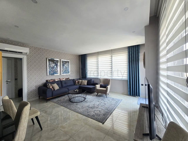 Dreizimmerwohnung 700 m vom Kleopatra-Strand entfernt