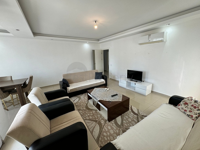 Geräumiges 2+1 Apartment in der beliebten Gegend von Djikcilli