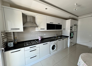 Geräumiges 2+1 Apartment in der beliebten Gegend von Djikcilli