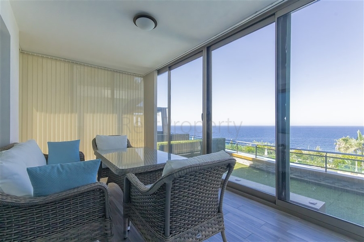 Möblierte 2+1-Wohnung mit Meerblick im Stadtteil Kargicak