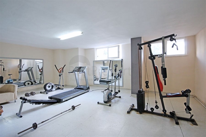 Dreizimmerwohnung in Dschikdilly 