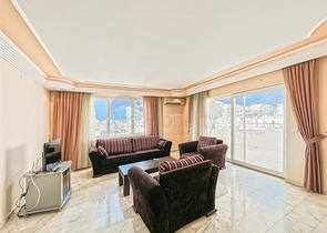 Möblierte Wohnung 2+1 150 m vom Meer entfernt