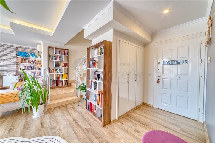 Vier-Zimmer-Penthouse im Stadtteil Oba