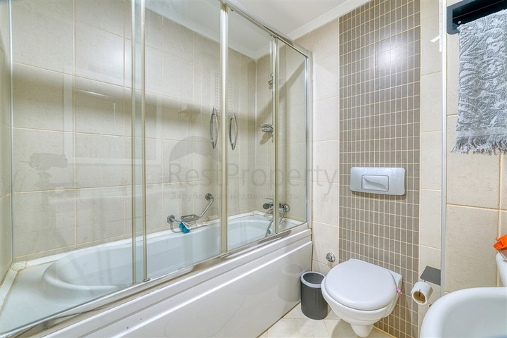 Vier-Zimmer-Penthouse im Stadtteil Oba