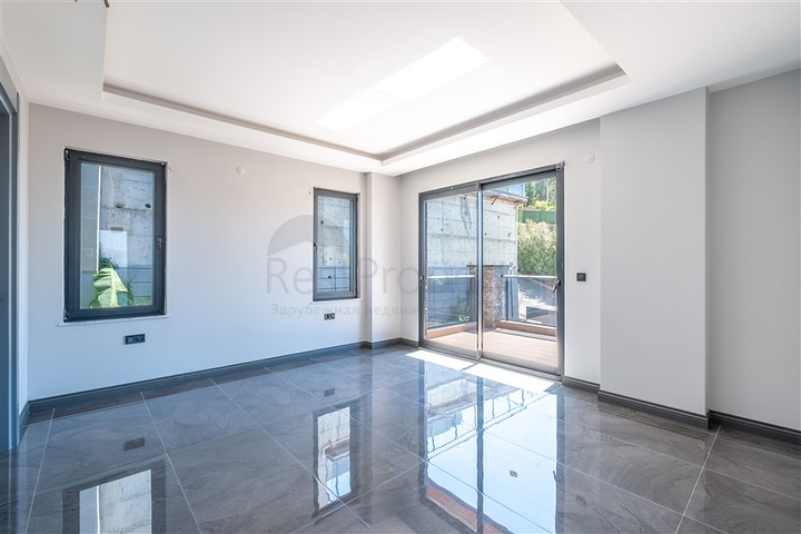 Luxusvilla mit spektakulärem Meerblick in Kargicak