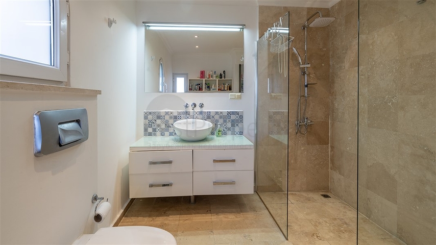 Dreizimmerwohnung in der Gegend von Cikcilli 