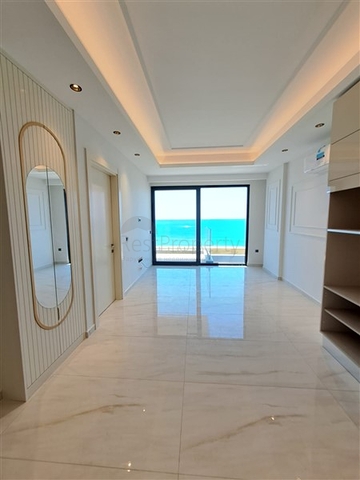 1+1 Wohnung an der ersten Küste in Mahmutlar