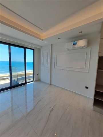 1+1 Wohnung an der ersten Küste in Mahmutlar